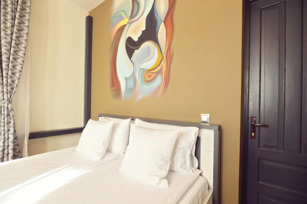Dezire Guesthouse Május 1. üdülő Kültér fotó