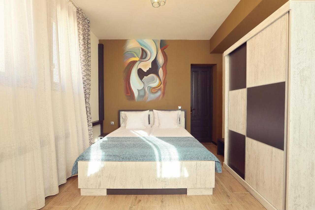 Dezire Guesthouse Május 1. üdülő Kültér fotó