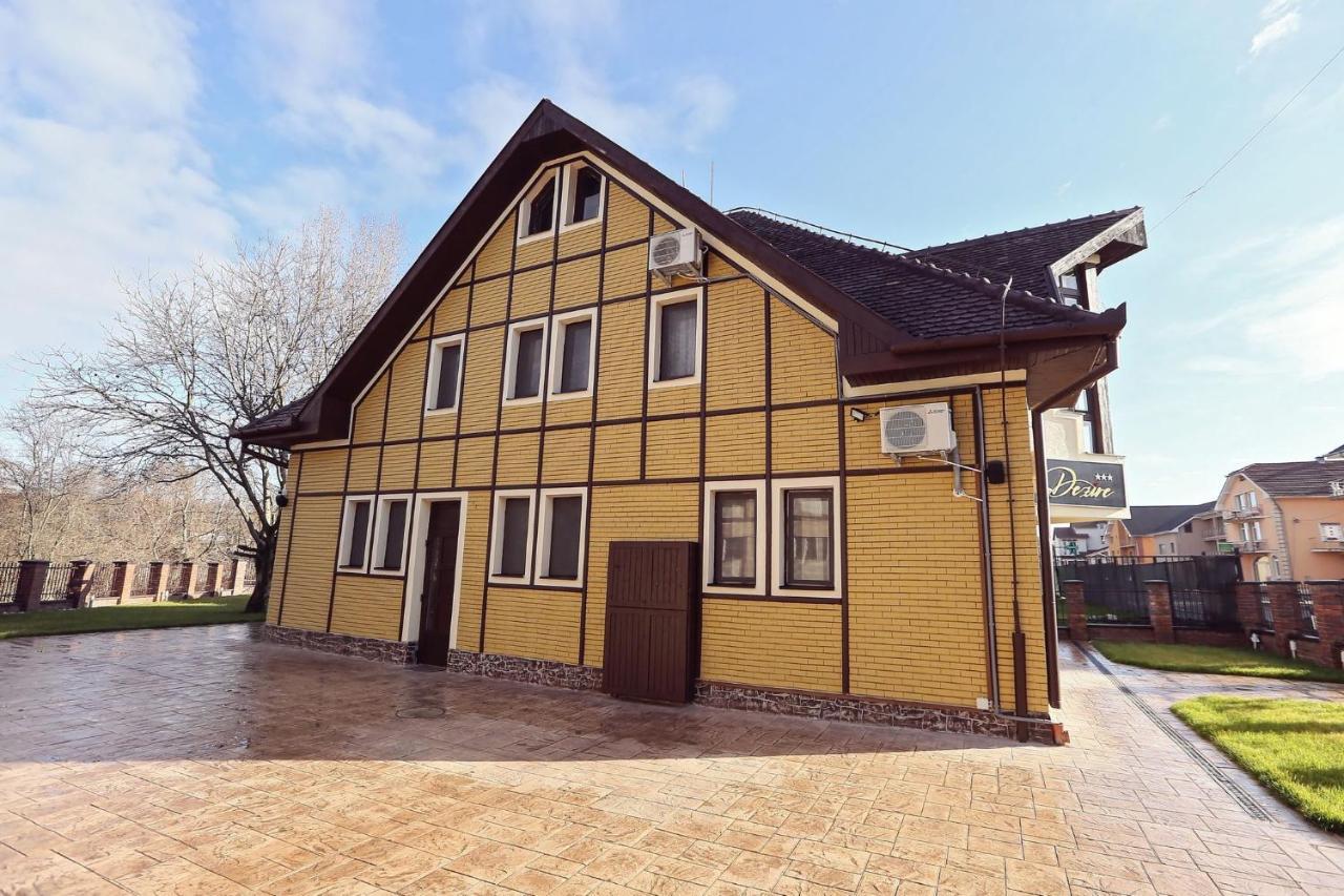 Dezire Guesthouse Május 1. üdülő Kültér fotó
