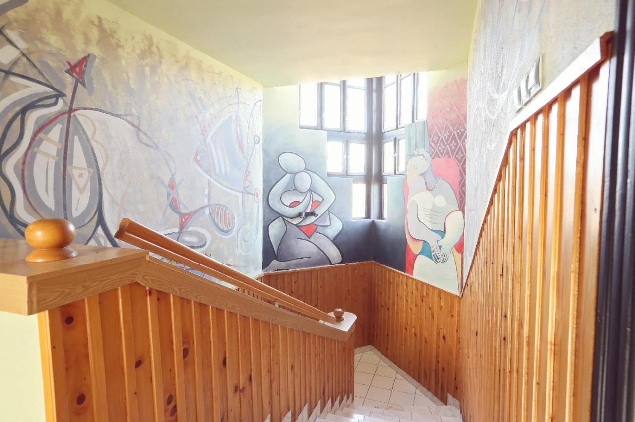 Dezire Guesthouse Május 1. üdülő Kültér fotó