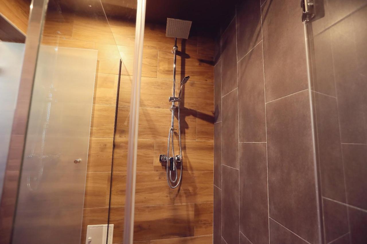 Dezire Guesthouse Május 1. üdülő Kültér fotó