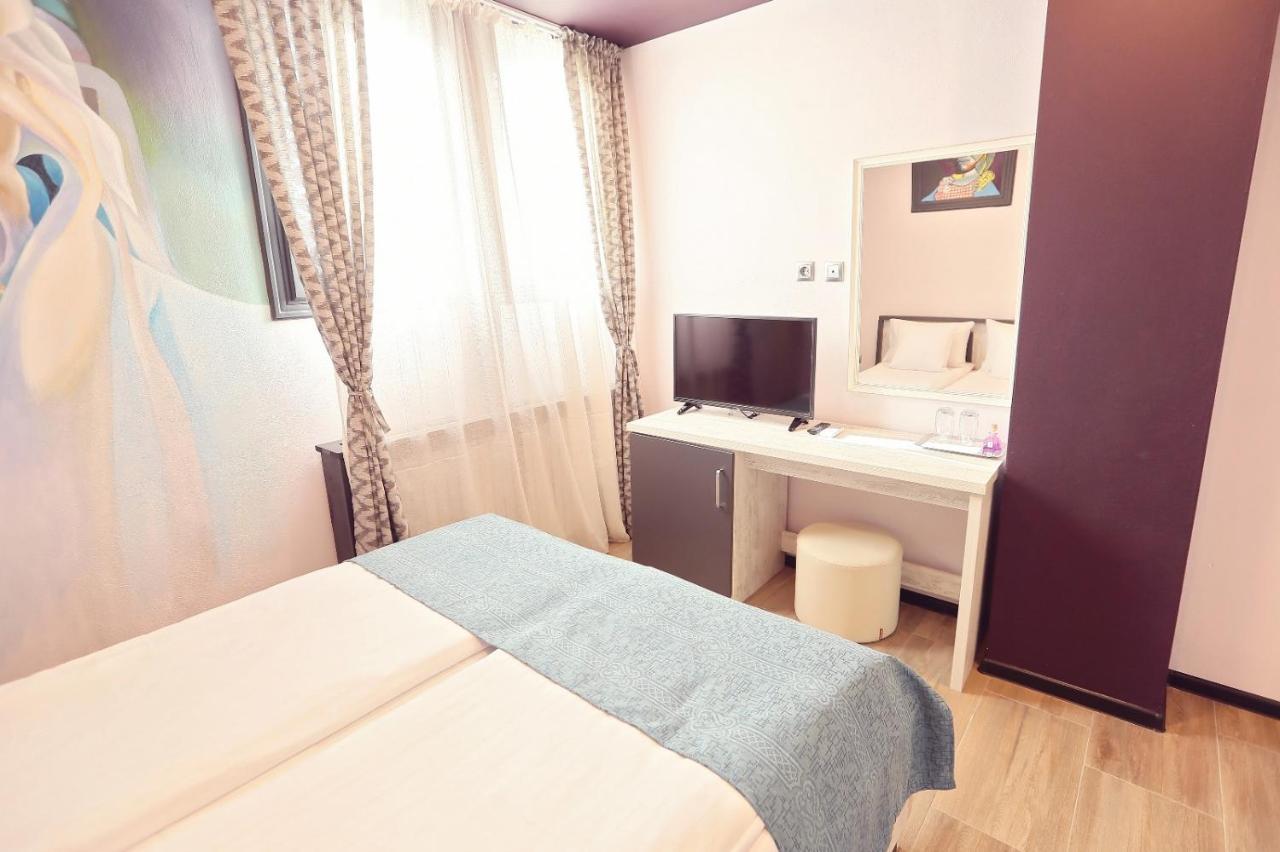 Dezire Guesthouse Május 1. üdülő Kültér fotó
