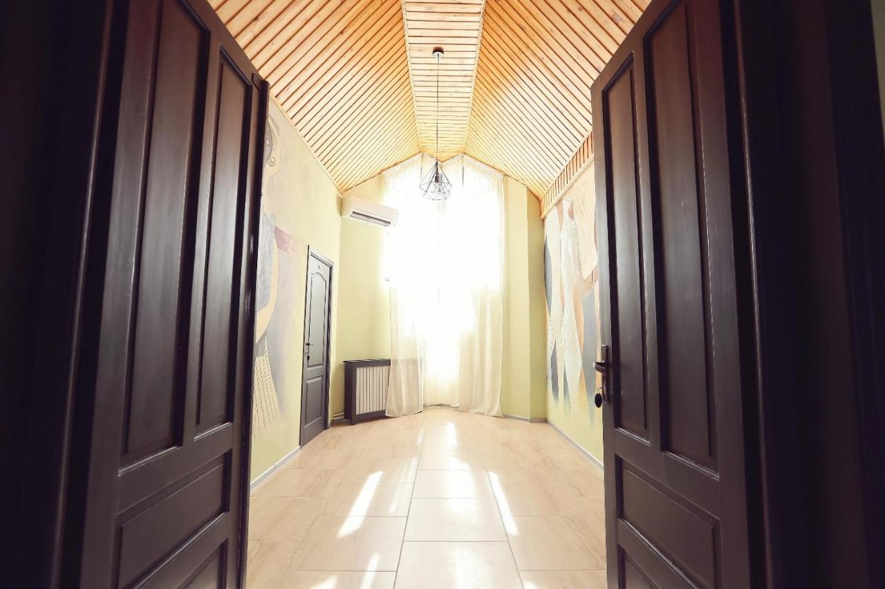Dezire Guesthouse Május 1. üdülő Kültér fotó