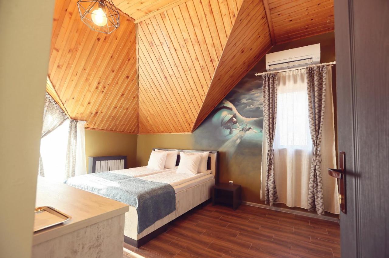 Dezire Guesthouse Május 1. üdülő Kültér fotó