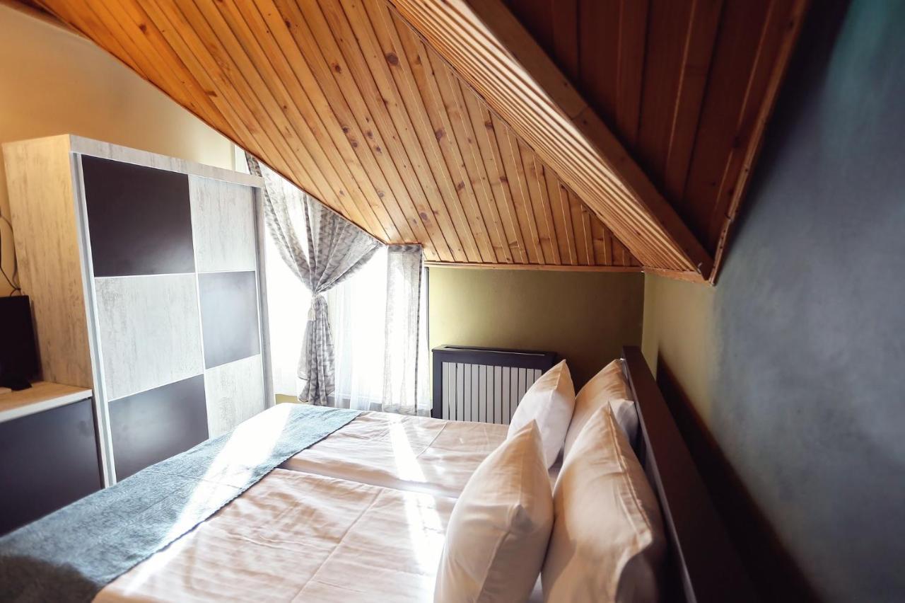 Dezire Guesthouse Május 1. üdülő Kültér fotó