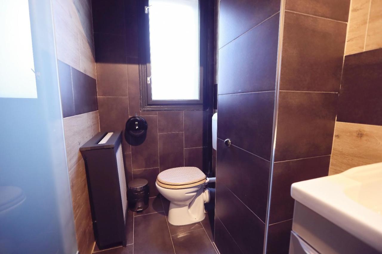 Dezire Guesthouse Május 1. üdülő Kültér fotó